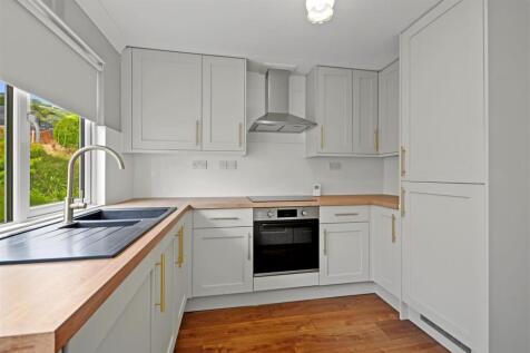 Kitchen_2.jpeg