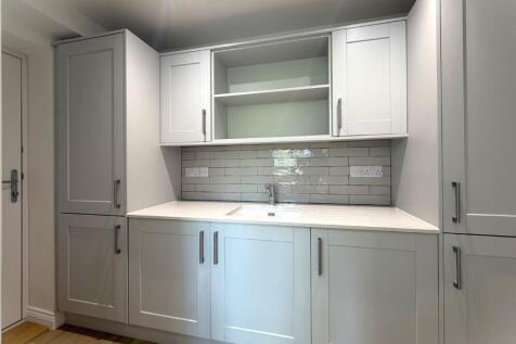 Ash Cottage,Beacon Way, YO22 5HS photo 5