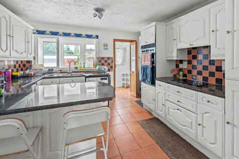 Holyhead Road, Bicton, Shrewsbury, SY3 8EQ photo 3