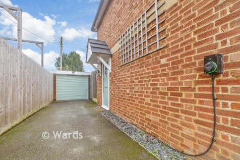 Driveway/Parking