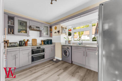 Kitchen / Breakfast Room