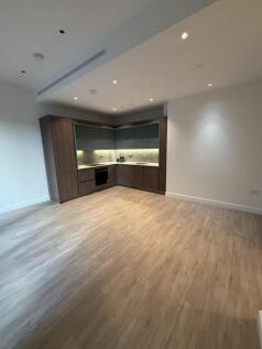 2 bed flat to rent Woodall Way, London SE11 5BP
