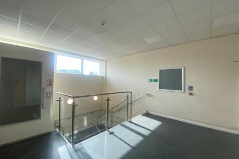 Warehouse to rent Image 12
