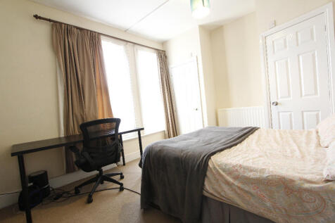 345, Culver Road, Reading, Berkshire, RG6 photo 4