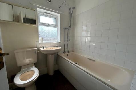 Bathroom.jpg
