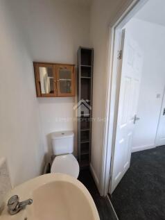 **ROOM AVAILABLE IN NEW YEAR **Room 2, 77 Newcastle Avenue Worksop photo 5