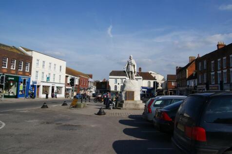 WANTAGE MARKET PLACE.jpg