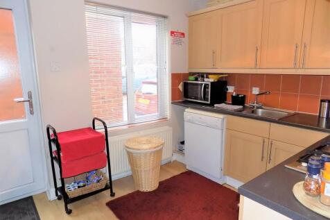 Albert Road, Morley, Leeds, LS27 photo 3