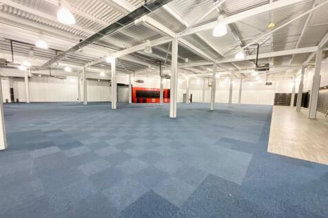 Retail Property (high street) to rent Image 3