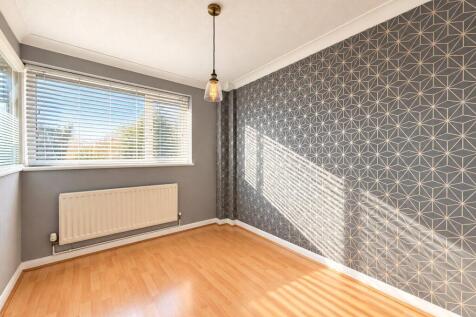 Welland Drive, Garforth, LS25 photo 4