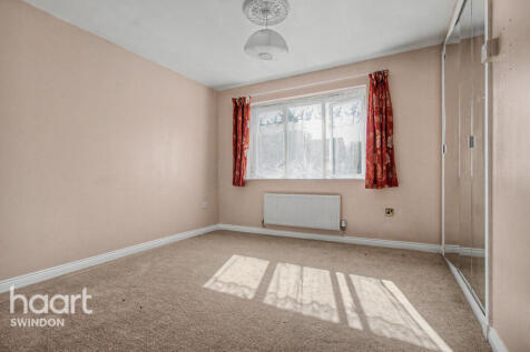 Barnum Court, SWINDON photo 3