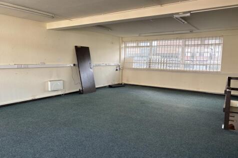 Retail Property (high street) to rent Image 7