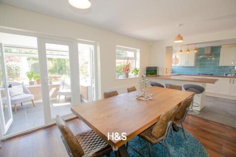 86 Barton Lodge Road - Kitchen.jpg