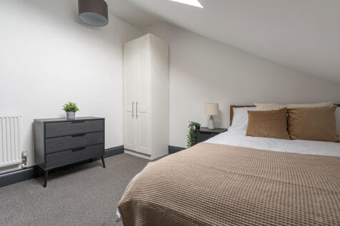 The Hosiery Factory Flat L Bedroom 4