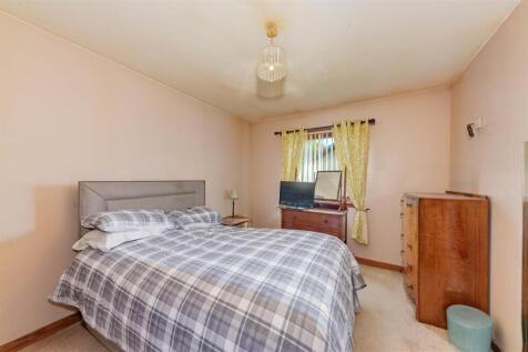 4 Rose Hemming Place Letham-7.JPG