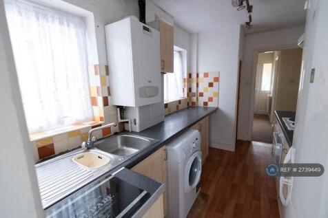 Kitchen Photo #2