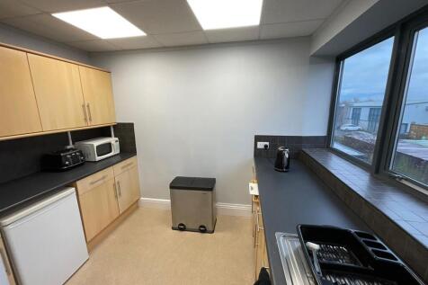 Office to rent Image 6
