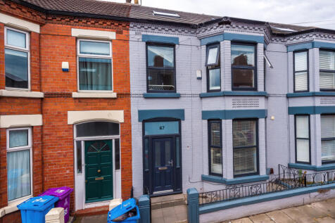 67 Woodcroft Road External