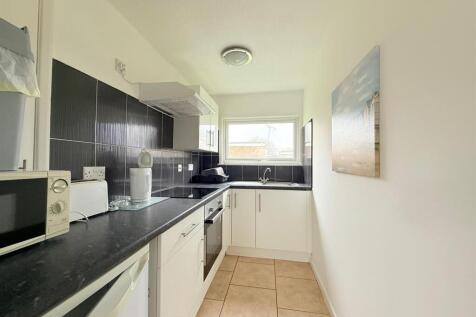 Kitchen area.jpg