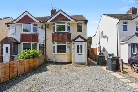 146 Denham Way, Maple Cross, Rickmansworth, Hertfordshire, WD3 9SP
