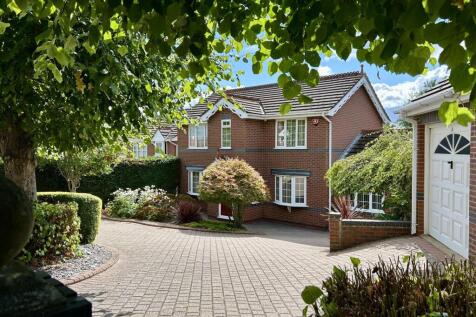 Ross Rowley Regis 1.jpg