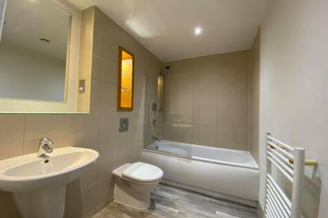 West One Peak, City Centre, S1 photo 3