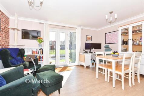 Kitchen/Living Area