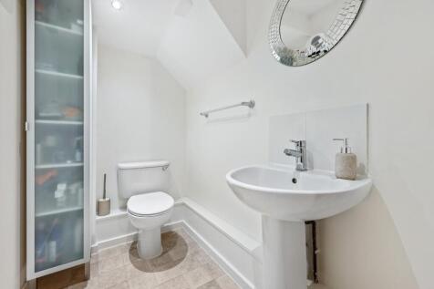 1 bed, 1 bath Flat in newcastle - Photo 6