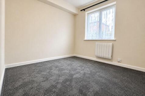 Whiteacres Close, Gosport photo 3
