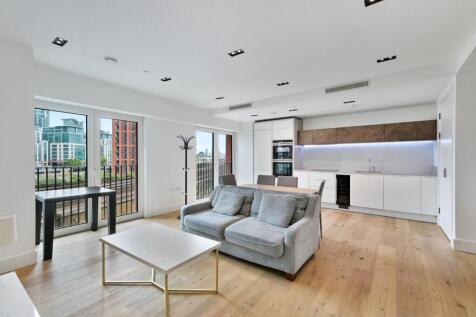 1-bed flat on Keybridge Tower, Exchange Gardens, London, SW8, £3,350/mo