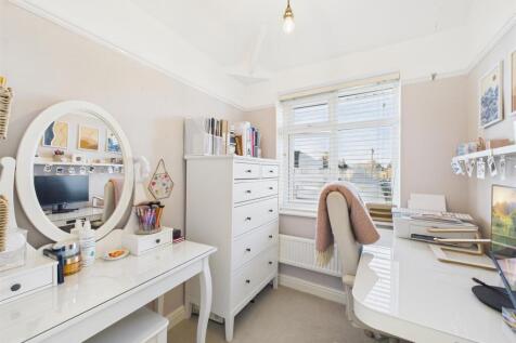 Bedroom Three / Study