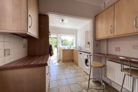 Woodfield Road, Copthorne, Shrewsbury, SY3 8HU photo 3