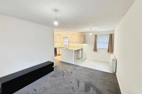 Lounge/Dining Area