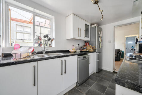 1375941-11-693963...