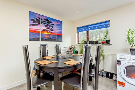 Additional Dining Area