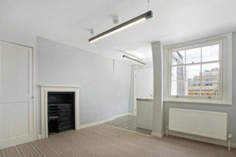 40 Rosebery Ave