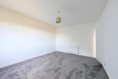 To Let - Warren Court, Westcliffe Road, Birkdale - Two Bedroom Second Floor Apt photo 3