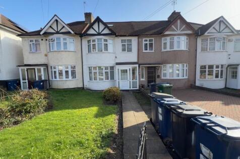 Studio house on Osidge Lane,London,N14, £1,195/mo