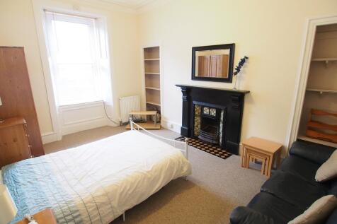 Lounge/Bedroom