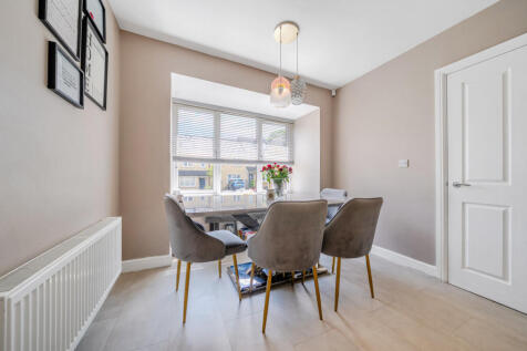 1319681-7-686bb8a...