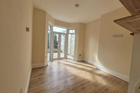 Spacious En-Suite Room in Palmers Green.