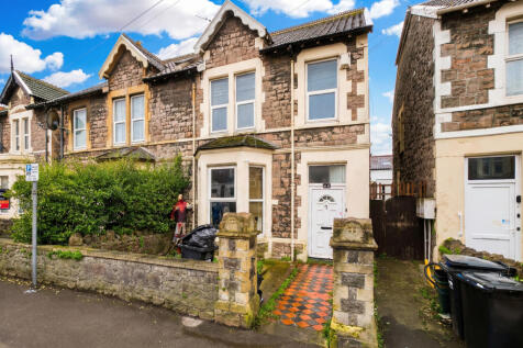 4 Bedroom Semi Detached for Sale