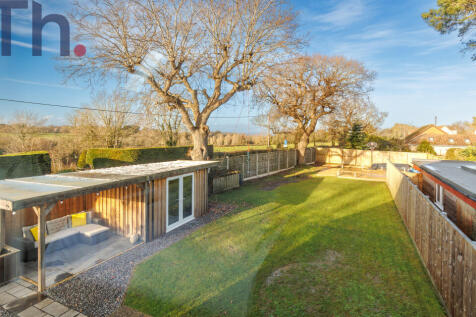 Garden &amp; Solent Views from First Floor