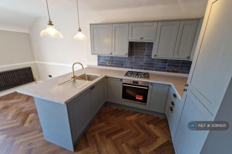 Adelaide Terrace, Liverpool, L22 photo 2
