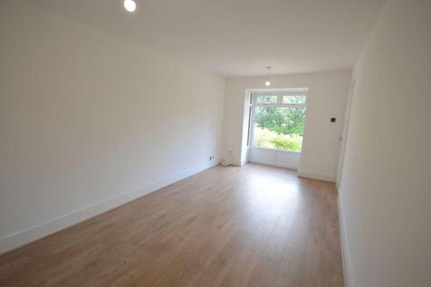 Seaford Close, Runcorn photo 4