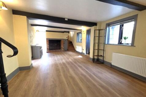 Sitting / Dining room