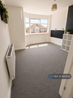 Stanley Avenue, Greenford, UB6 photo 5