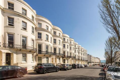 Flat 3, 66 Lansdowne Place-19.jpg