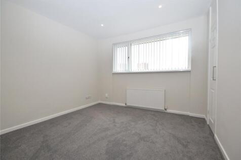 Henconner Lane, Bramley, Leeds, West Yorkshire photo 4