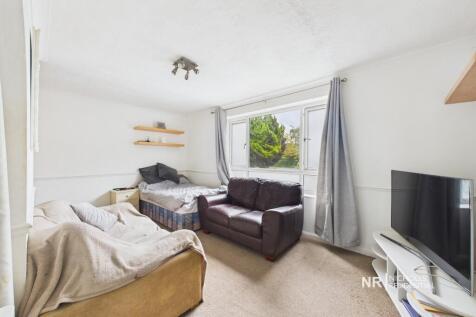 Living Area Extra Photo